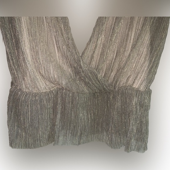 Sheer top with cami attached , size x-small , new with tag - Picture 2 of 5